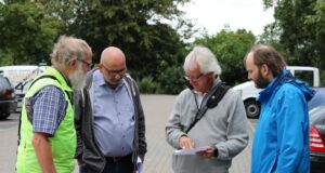 Beratung über die Anschlussstelle Maschen, von links: R. Weseloh, D. Schulz-Hendel, M. Clausen und K.Kelterer