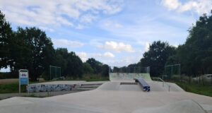 Die Skateanlage in Glüsingen. In den Nachmittagsstunden immer gut besucht. Foto: Hamann
