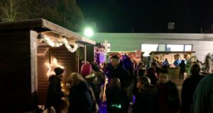 Auch im letzten Jahr war der Weihnachtsmarkt am Meckelfelder Gymnasium gut besucht. Foto: Gymnasium