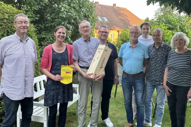 Franz-Josef Kaiser (v.l.), Dr. Sonja Sarge, Friedrich Becker, Alexander Köhn, Dr. Andreas Albrod, Adrian Sprenger, Wolfgang Ivens, und Sieglinde Wanke-Merkle Foto: FDP Seevetal