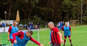 Ein spannendes Walking Football Turnier in Frankfurt am Main. Foto: J.Künzel